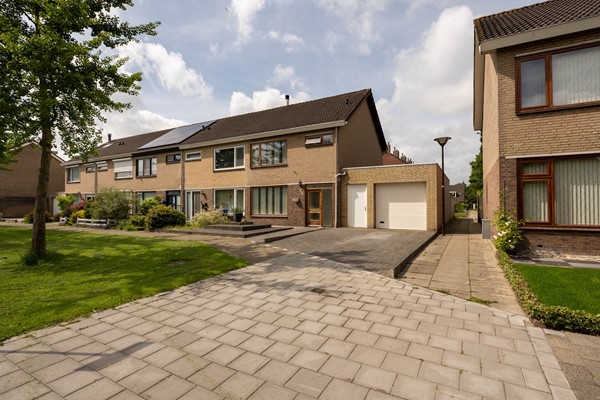Medium property photo - Jaap Edenlaan 112, 4731 NV Oudenbosch